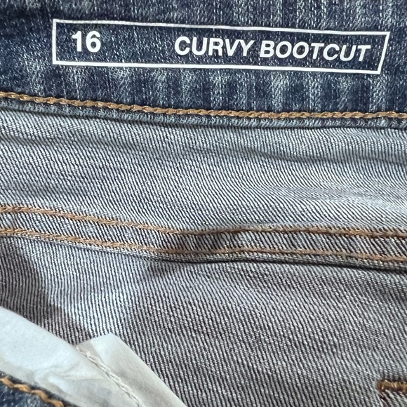 Sonoma Curvy Bootcut jeans. Size 16. - Picture 2 of 4